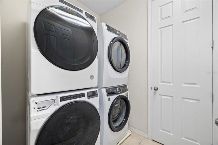 Image No.38-9 Bed Property for sale