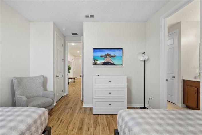 Image No.42-9 Bed Property for sale