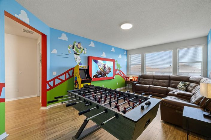 Image No.47-9 Bed Property for sale