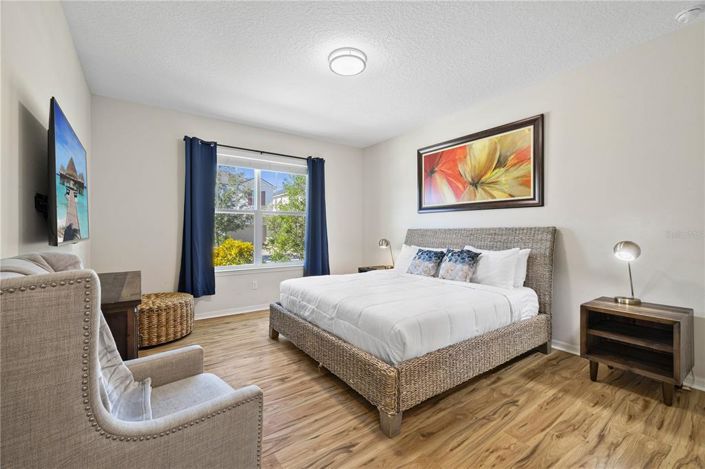 Image No.8-9 Bed Property for sale