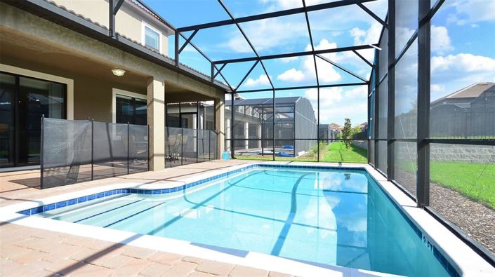 Image No.48-8 Bed Property for sale