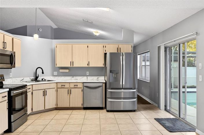 Image No.16-4 Bed Property for sale