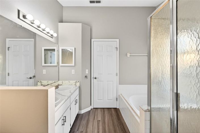 Image No.22-4 Bed Property for sale