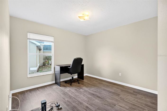 Image No.25-4 Bed Property for sale