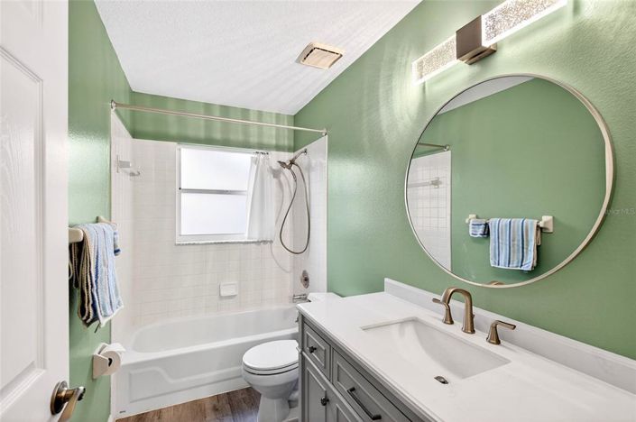 Image No.30-4 Bed Property for sale