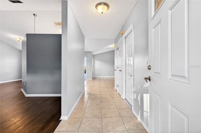 Image No.5-4 Bed Property for sale