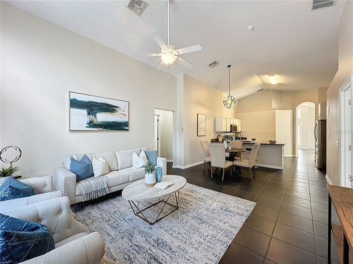 Image No.11-4 Bed Property for sale