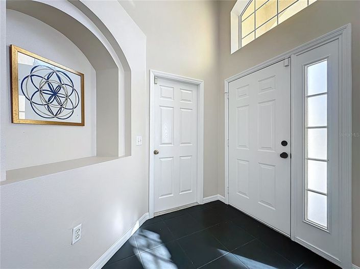 Image No.4-4 Bed Property for sale