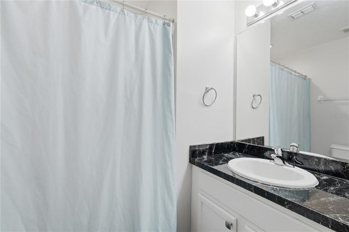 Image No.48-4 Bed Property for sale