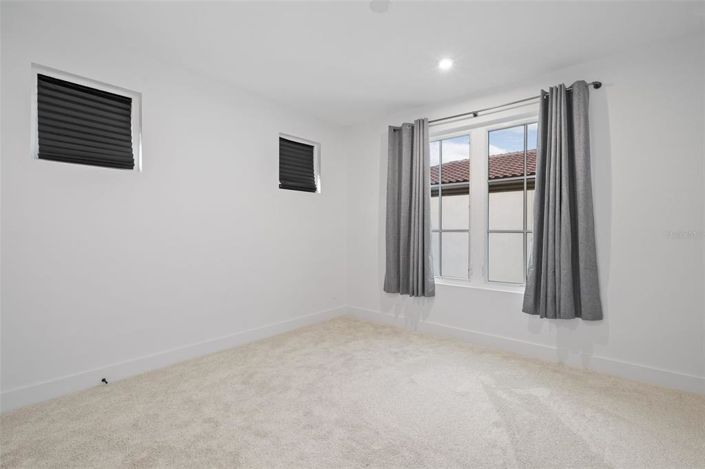 Image No.45-7 Bed Property for sale