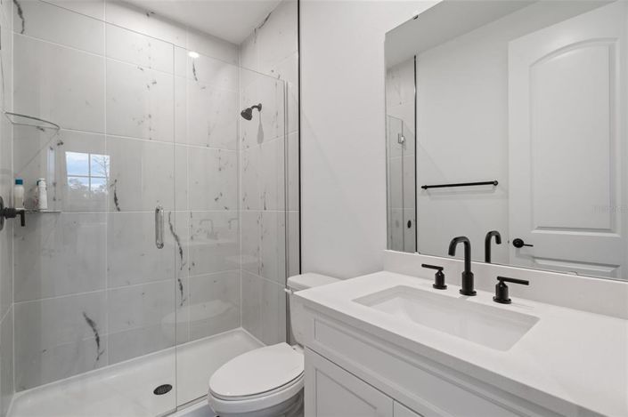 Image No.50-7 Bed Property for sale