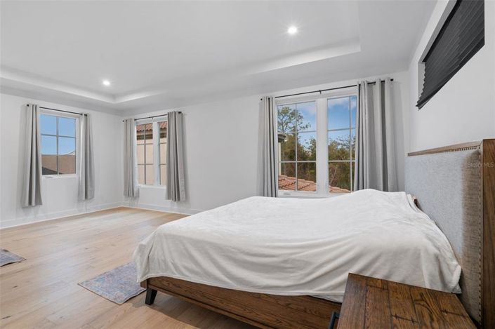 Image No.53-7 Bed Property for sale