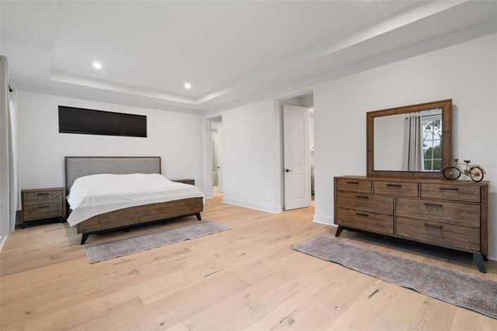 Image No.54-7 Bed Property for sale