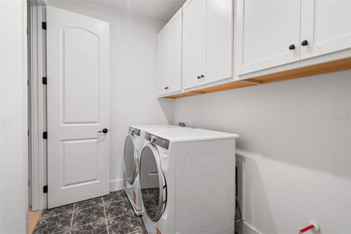 Image No.55-7 Bed Property for sale