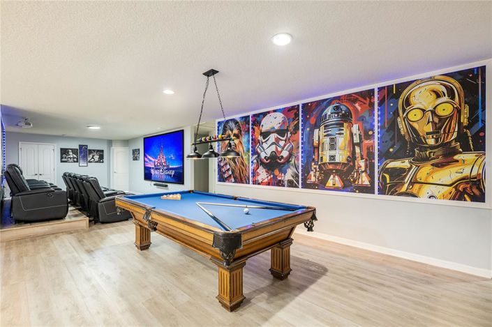 Image No.15-9 Bed Property for sale