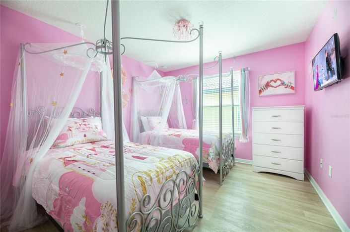 Image No.48-9 Bed Property for sale