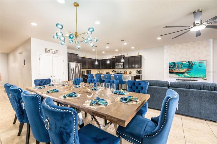 Image No.5-9 Bed Property for sale