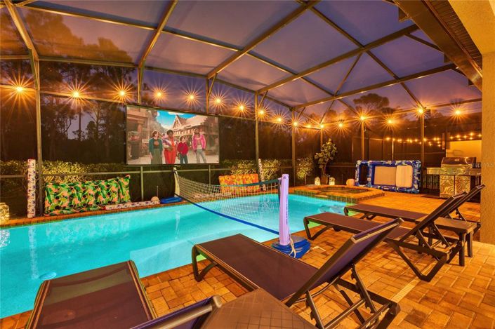 Image No.56-9 Bed Property for sale