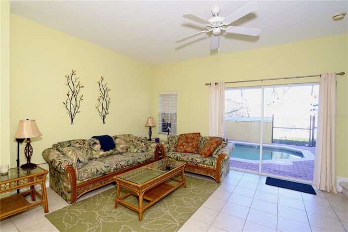 Image No.10-3 Bed Townhouse for sale