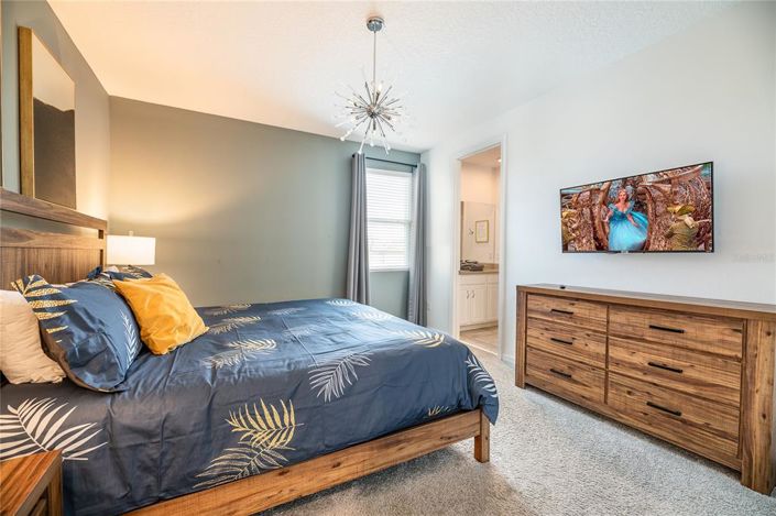 Image No.25-9 Bed Property for sale