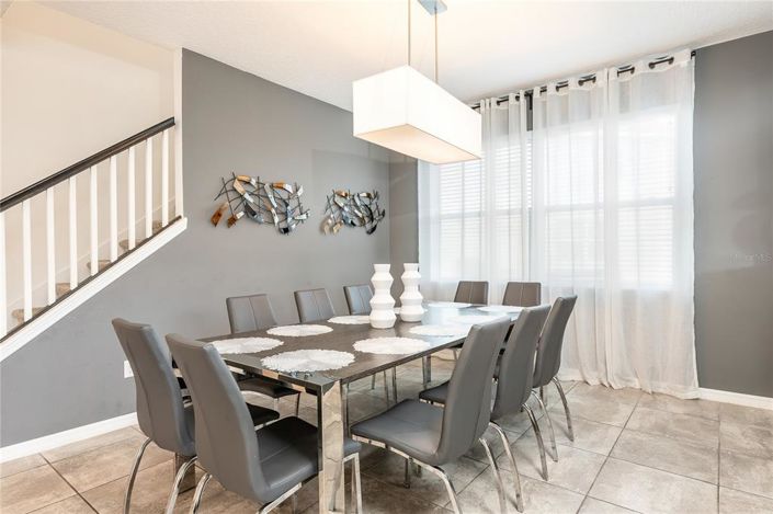 Image No.9-9 Bed Property for sale