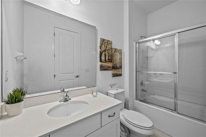 Image No.22-14 Bed Property for sale