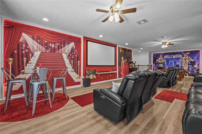 Image No.36-14 Bed Property for sale