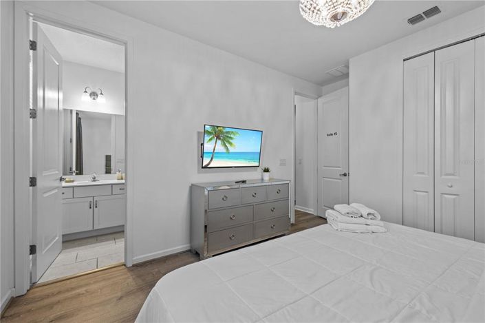 Image No.50-14 Bed Property for sale