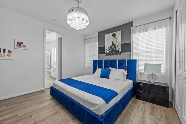 Image No.52-14 Bed Property for sale