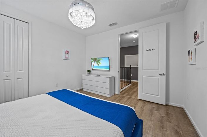 Image No.54-14 Bed Property for sale