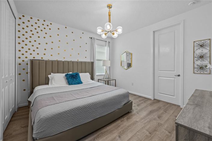 Image No.56-14 Bed Property for sale