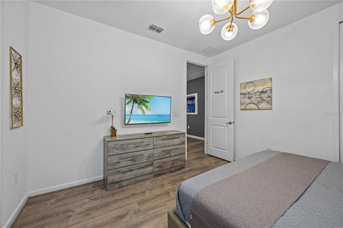 Image No.57-14 Bed Property for sale