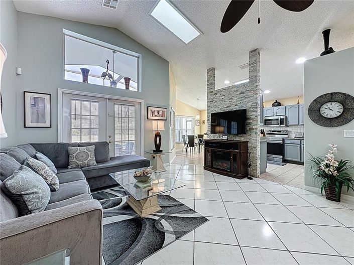 Image No.12-4 Bed Property for sale