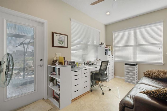 Image No.25-2 Bed Property for sale