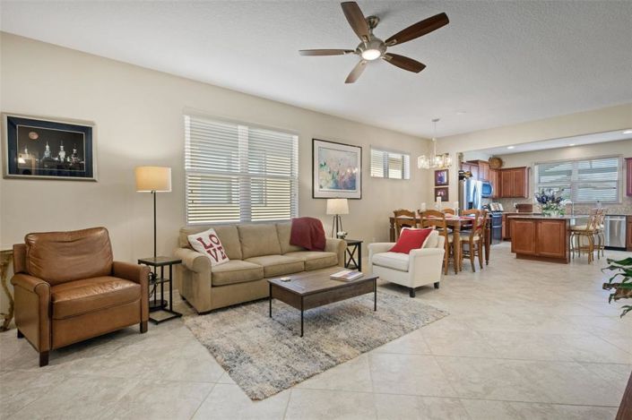 Image No.7-2 Bed Property for sale