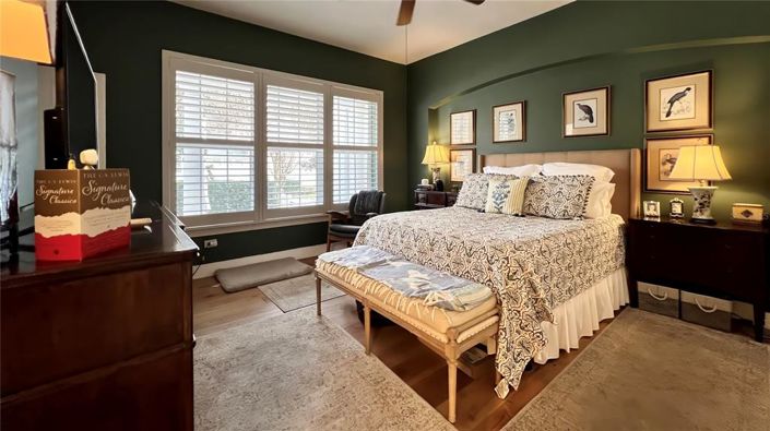 Image No.17-4 Bed Townhouse for sale