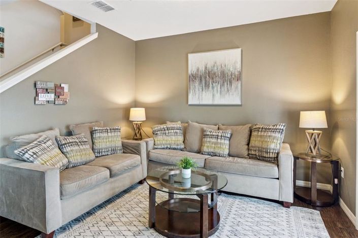 Image No.3-4 Bed Townhouse for sale