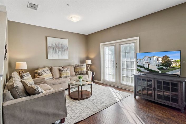 Image No.4-4 Bed Townhouse for sale