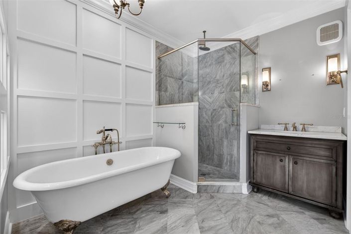 Image No.24-4 Bed Townhouse for sale