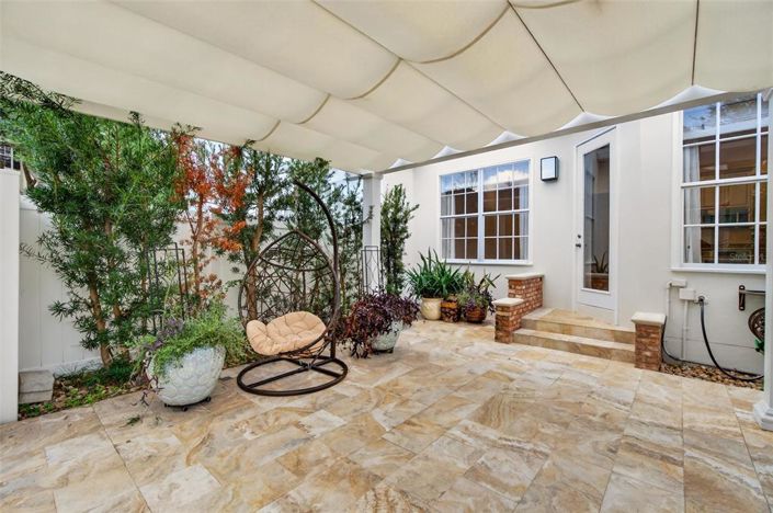 Image No.45-4 Bed Townhouse for sale