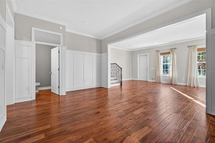 Image No.8-4 Bed Townhouse for sale