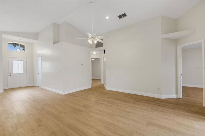 Image No.11-4 Bed Property for sale