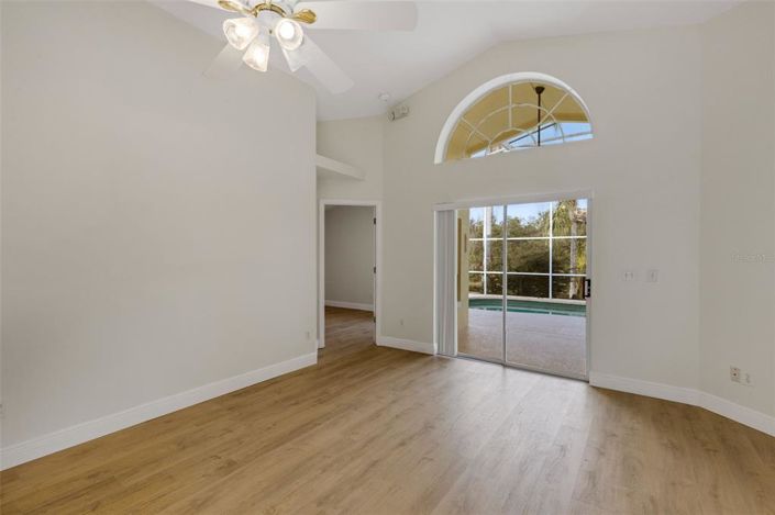 Image No.13-4 Bed Property for sale