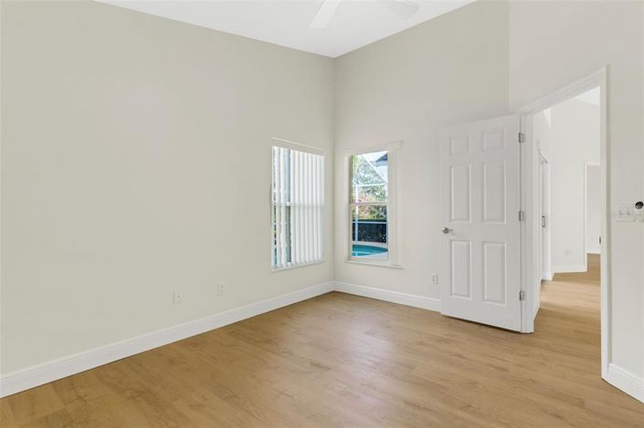 Image No.37-4 Bed Property for sale