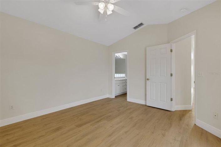 Image No.39-4 Bed Property for sale