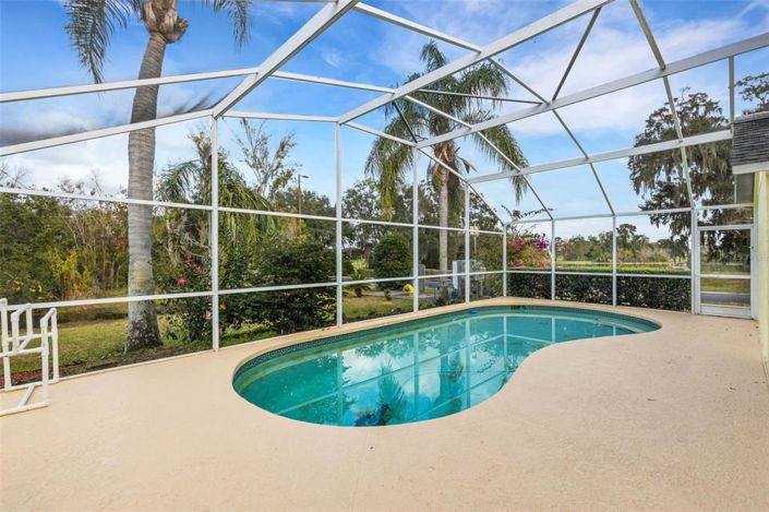 Image No.4-4 Bed Property for sale