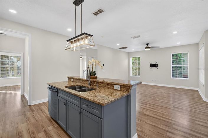 Image No.13-4 Bed Property for sale