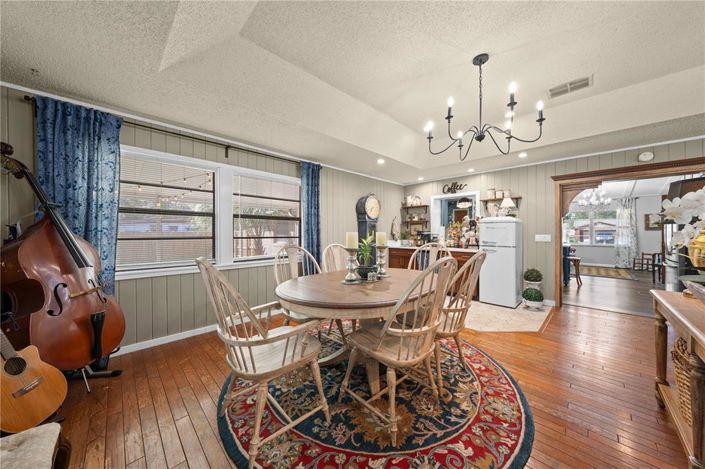 Image No.22-3 Bed Property for sale