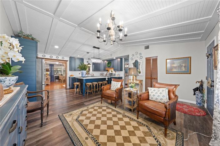 Image No.5-3 Bed Property for sale