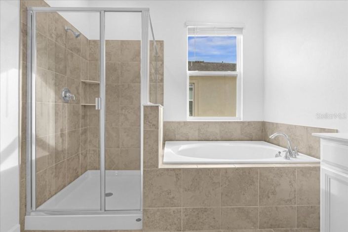 Image No.18-3 Bed Property for sale